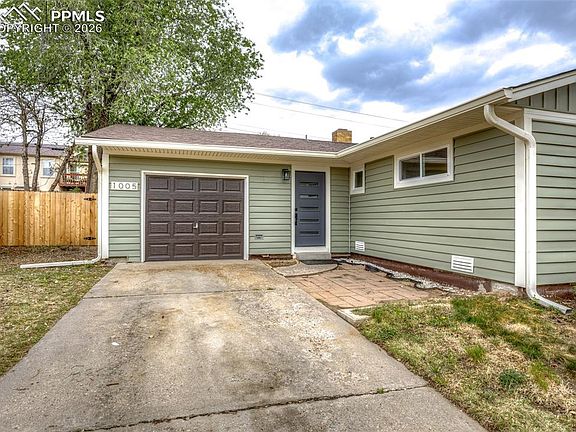 3rd image of 1005 Evergreen Dr