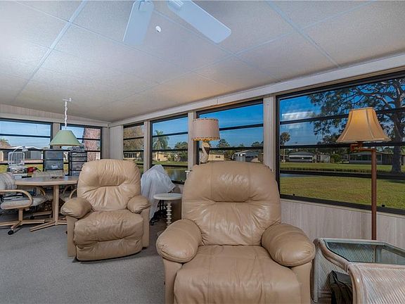 4th image of 725 Watersedge Ct