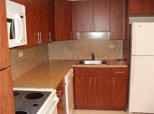 4th image of 6039 Collins Ave APT 831