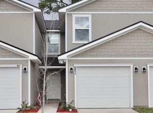 6811 Lake Mist Ln, Jacksonville, FL 32210