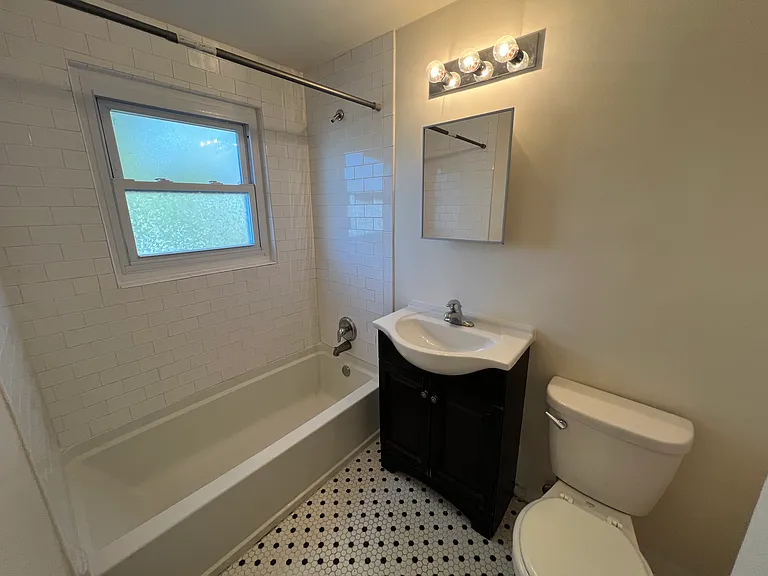 2 Bryan Ct #2 — Photo 4