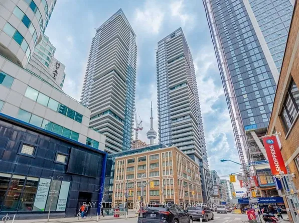 115 Blue Jays Way #2208, Toronto, ON M5V 0N4