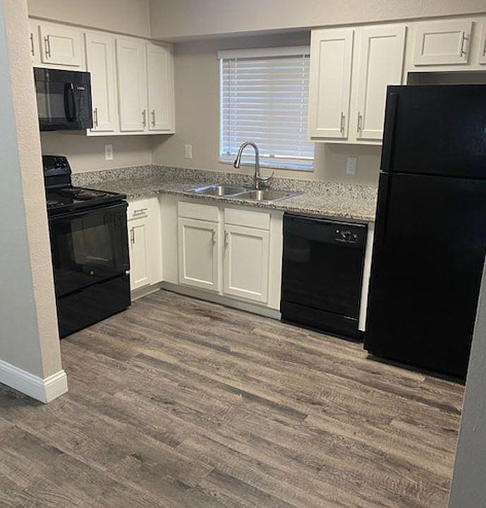 Oakbrook Village Apartments - 2225 Nursery Rd Clearwater FL | Zillow