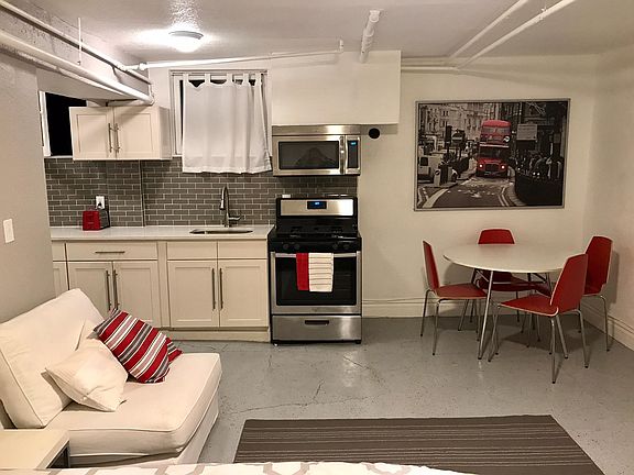 3rd image of 1441 N Pennsylvania St #75