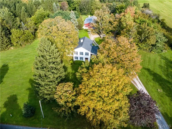 6872 Harp Rd, Canastota, NY 13032