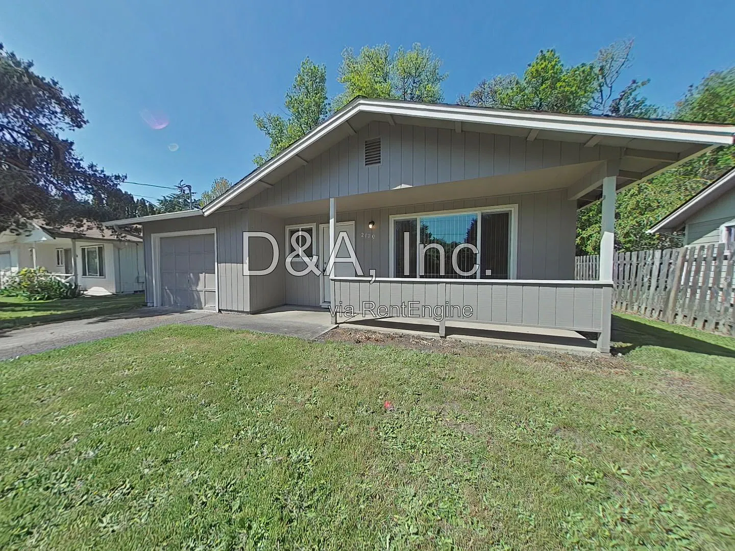 3 bed, 1.0 bath, 1056 sqft, $2,295 — Photo 2
