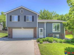 1113 Conestoga Rd, Papillion, NE 68046