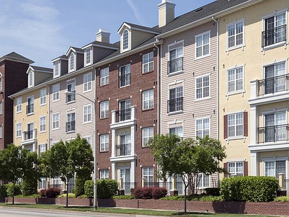 4th image of 1600 Granby St APT 362