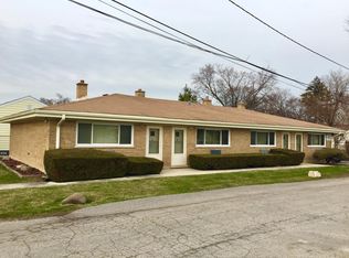 335 S Iowa Ave APT B, Addison, IL 60101