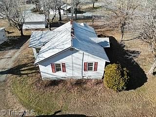 4th image of 2226 Holloway Church Rd