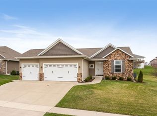 1610 Silver Maple Trl, North Liberty, IA 52317