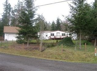 65 Leona Ln, Camano Island, WA 98282