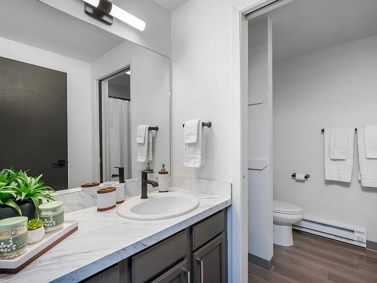 1430 3rd Ave E #4 — Photo 8