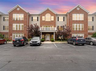 522 College Rd APT 306, Greensboro, NC 27410