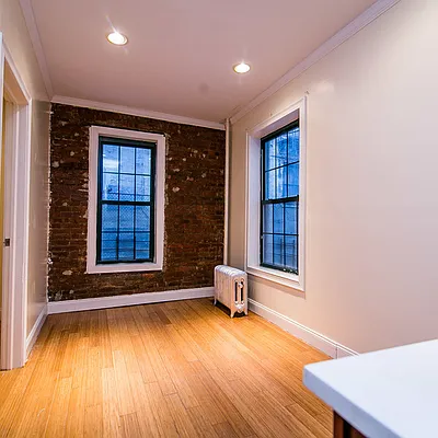 Rented by Nooklyn NYC LLC | media 19