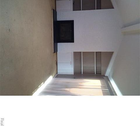 5th image of 244 Williams Ave