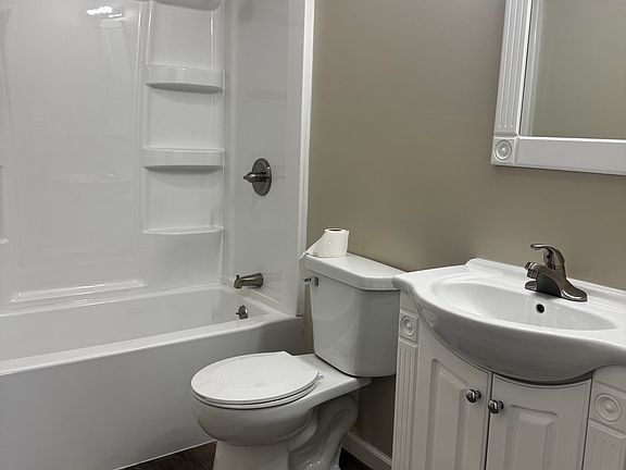 2nd image of 4035 Missouri St