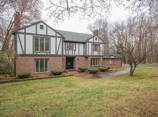 26 Laurel Woods Rd, Woodbury, CT 06798