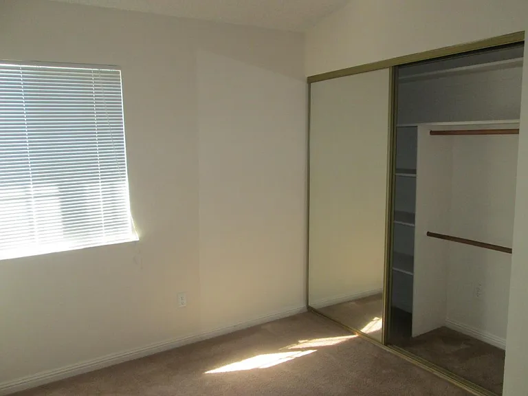 2974 Honeysuckle Cir — Photo 16