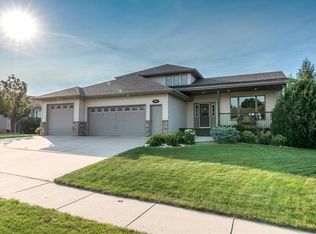 3208 Daytona Dr, Bismarck, ND 58503