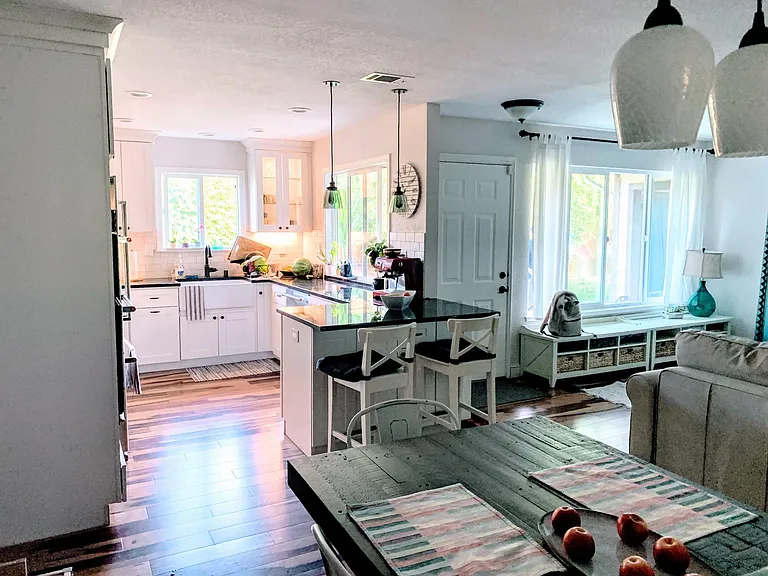 5490 Scenic Ave — Photo 8