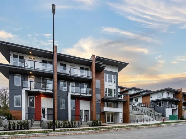 11655 Fraser St #411, Maple Ridge, BC V2X 6W9