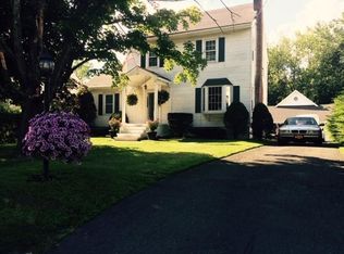 899 Hoosick Rd, Troy, NY 12180