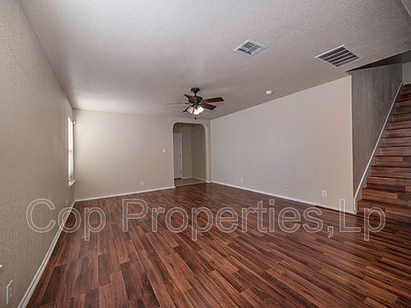 5th image of 518 Reba