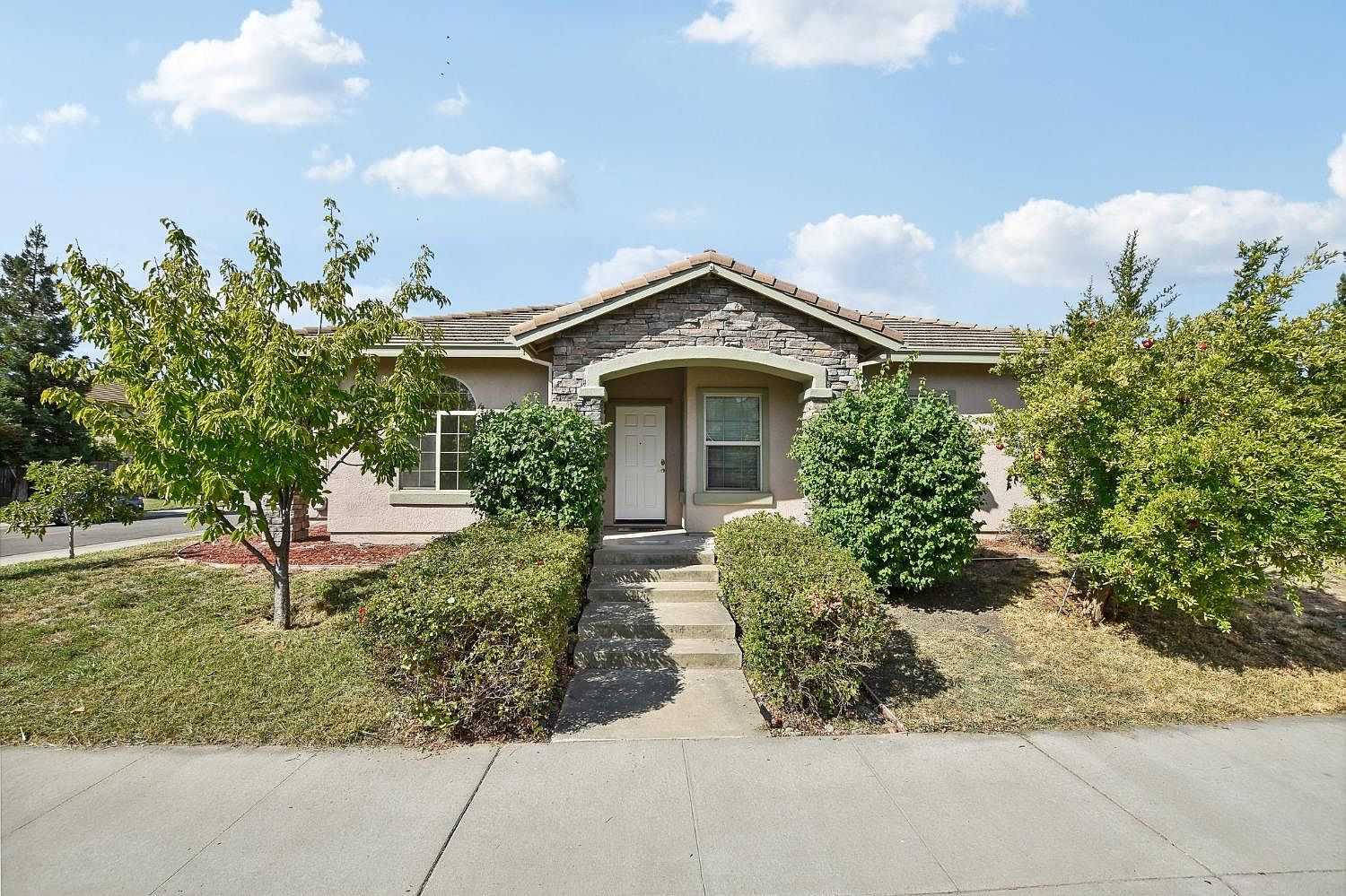 6 Cortney Ct Sacramento CA 95832 Zillow