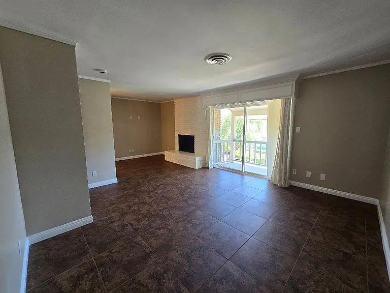 3030 El Camino Ave — Photo 32