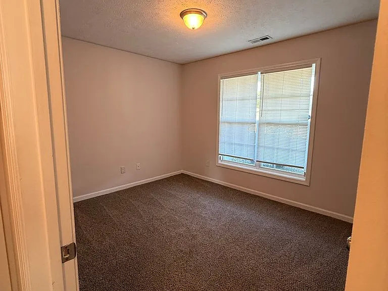 2513 Hunting Bow Dr — Photo 13