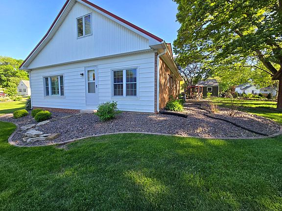 4th image of 620 N 10th St