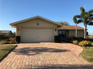 9720 Deerfoot Dr, Fort Myers, FL 33919