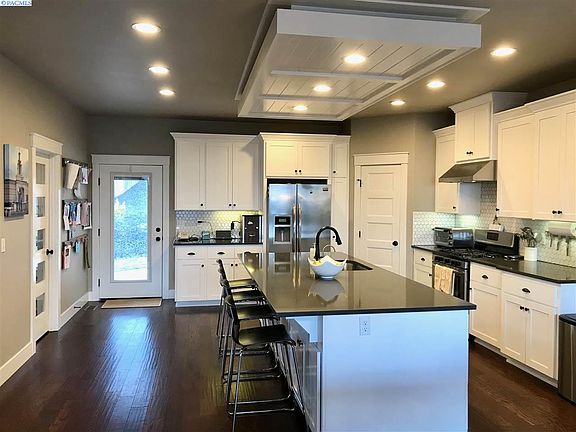 2nd image of 5111 Hershey Ln