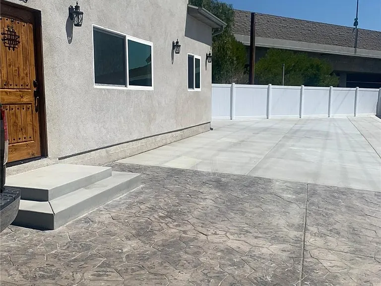 16507 San Fernando Mission Blvd — Photo 2