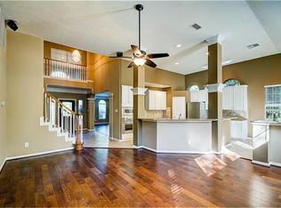 123 W Sterling Pond Cir, The Woodlands, TX 77382