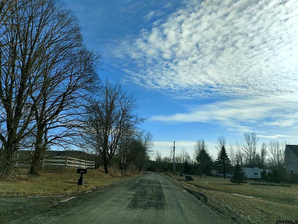 2nd image of Gardner Hill Rd