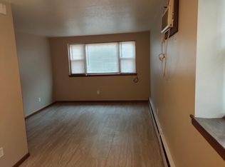140 Mississippi Pl NE, Minneapolis, MN 55432