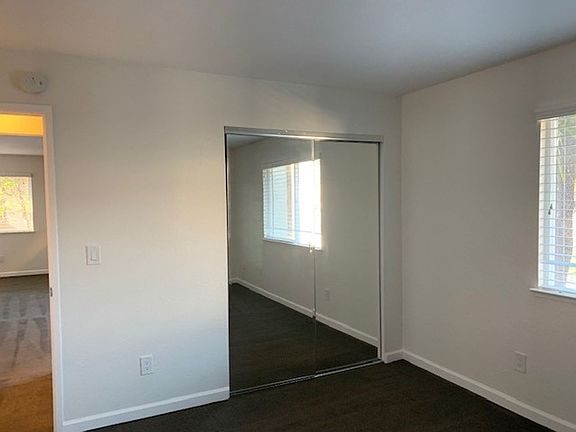 5th image of 3116 Lake Dr APT 39