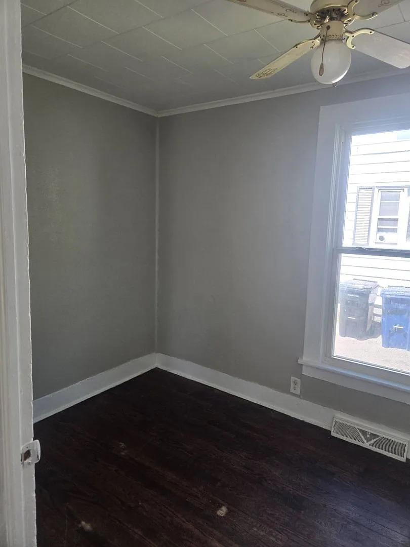 205 Helen St. — Photo 2