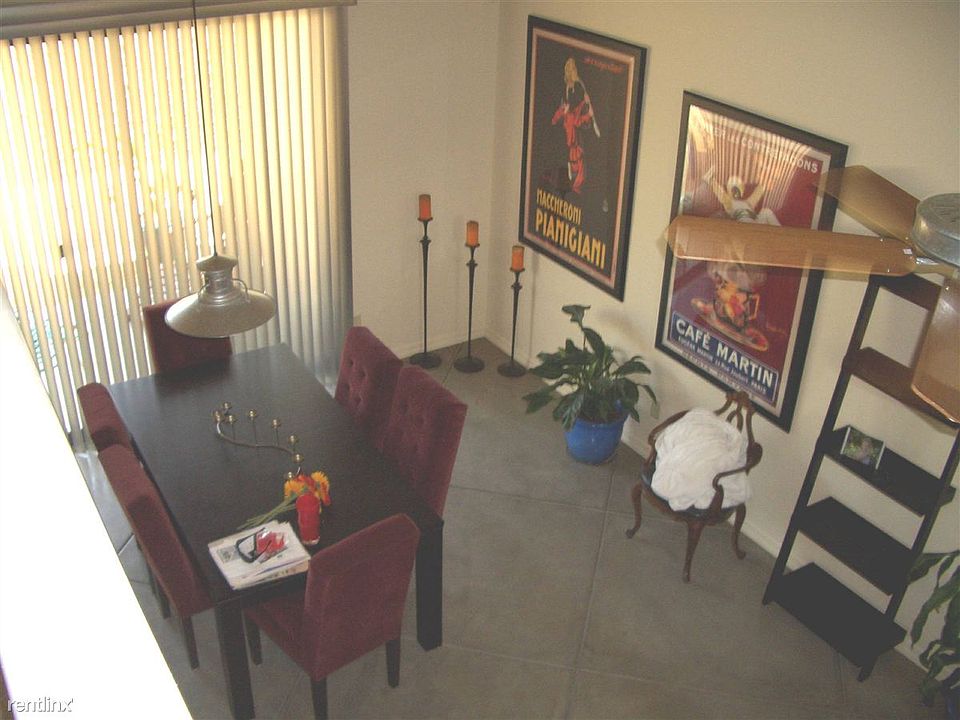2nd image of 3074 N Presidio Park Pl