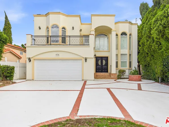 23114 Mariano St, Woodland Hills, CA 91367
