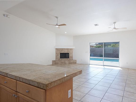 4th image of 74137 Academy Ln E