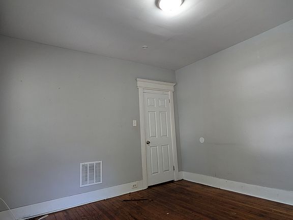 4th image of 20 Howard Ave #B