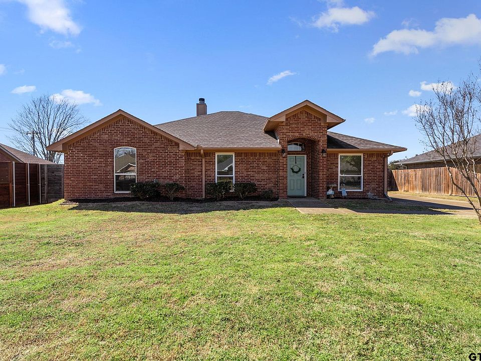 1st image of 103 Ash Dr