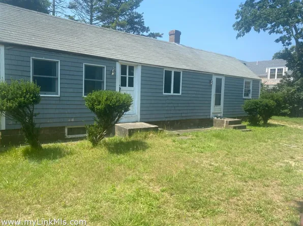 23 Pinehurst Rd, Edgartown, MA 02539