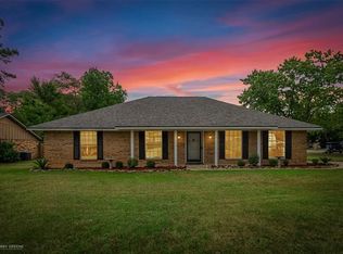 8613 Edgewood Dr, Haughton, LA 71037