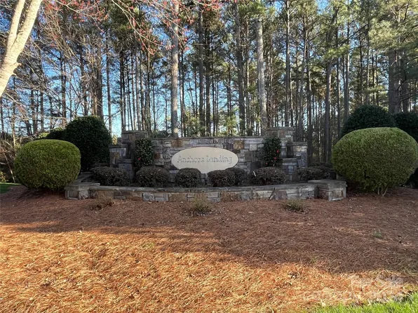 5582 Bridgewater Dr, Granite Falls, NC 28630