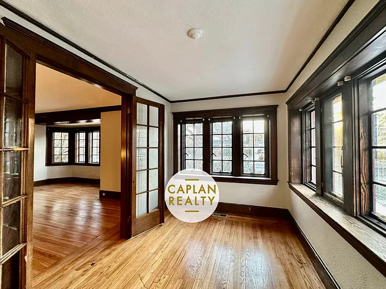 110 Marvel Rd — Photo 5