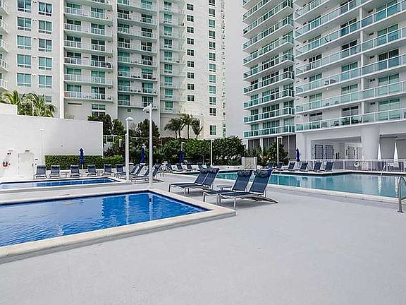 3rd image of 1800 N Bayshore Dr APT 2622